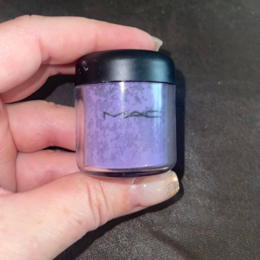 MAC French Violet matte pro pigment